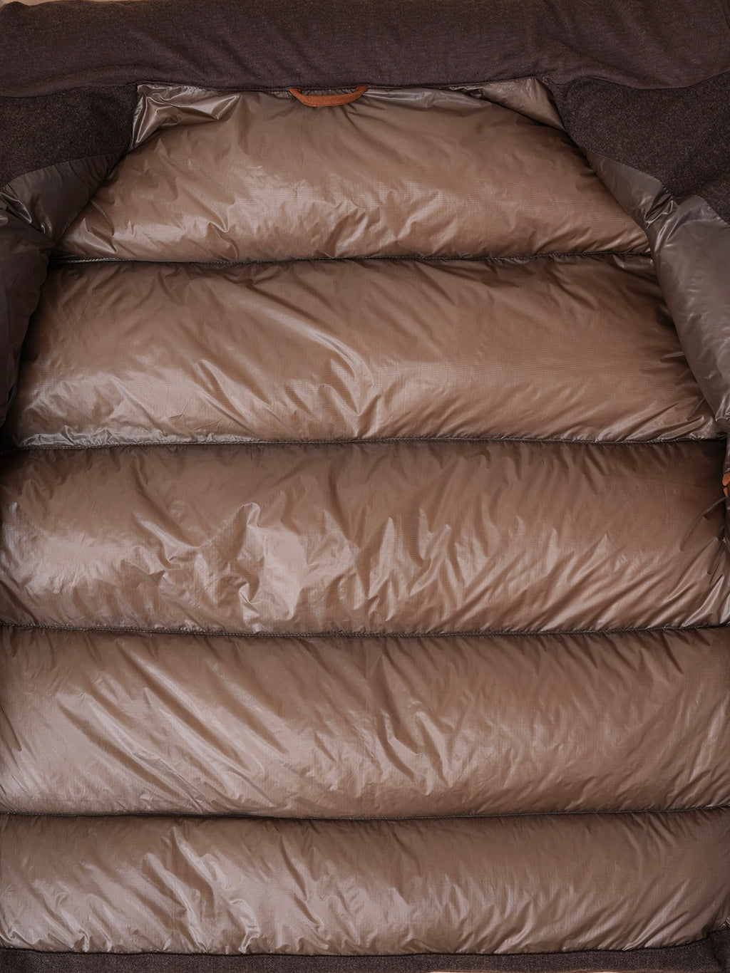 羊毛科技面料防风雨落肩廓形短款鹅绒羽绒服