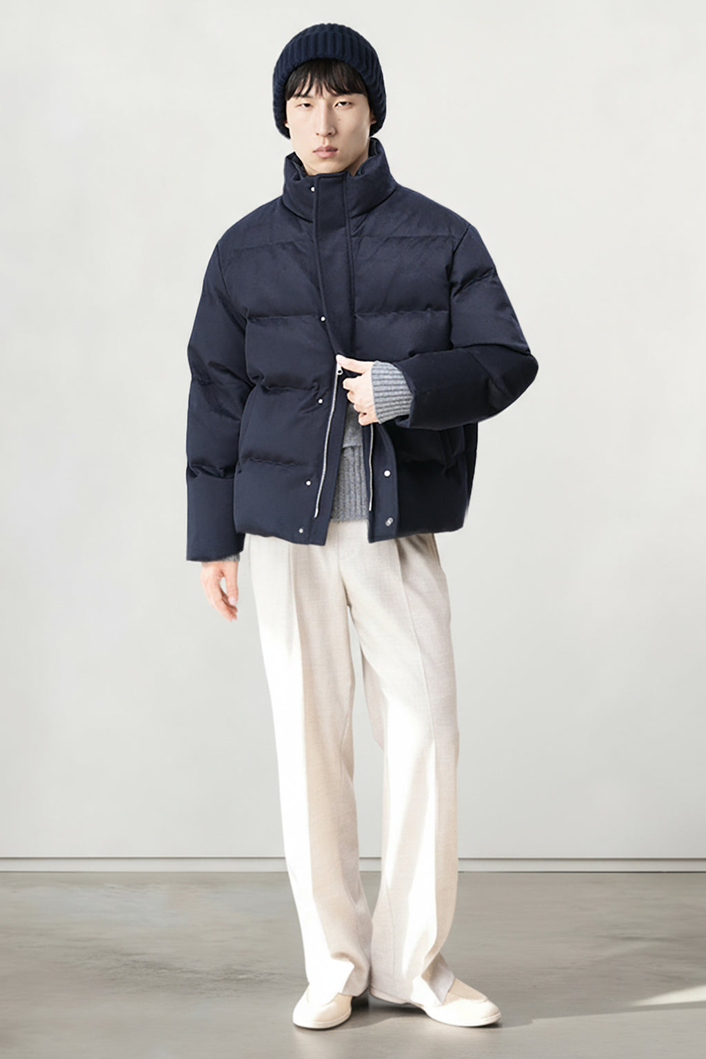 羊毛科技面料防风雨落肩廓形短款鹅绒羽绒服