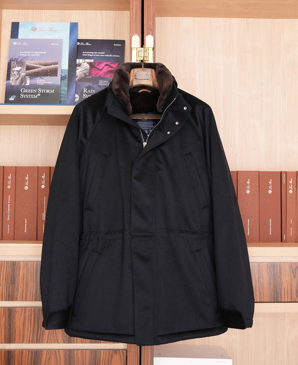 秋冬滑雪服防水防雨羊绒真皮毛一体男装户外登山加厚皮草夹克